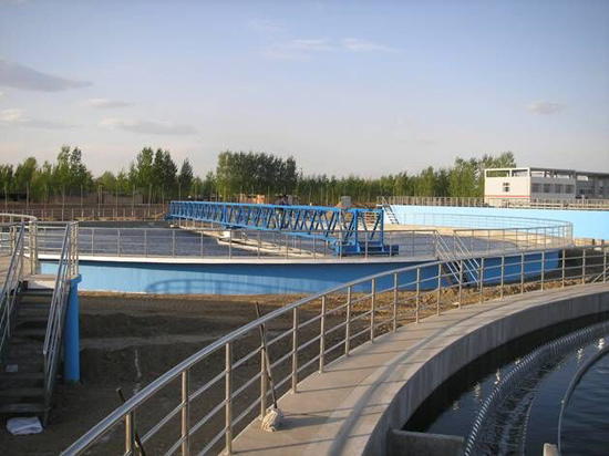 ���̰���